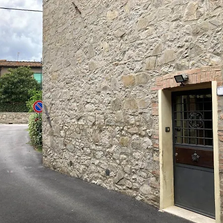 Holiday home Tower Caratteristico In Pietra